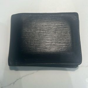 Black Louis Vuitton Epi leather men’s wallet, authentic